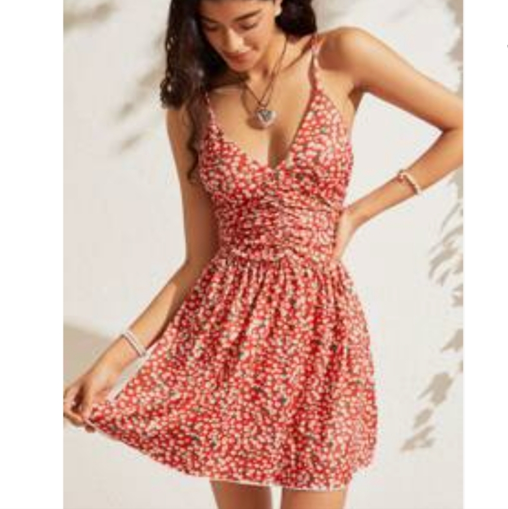 🌈 Beautiful Red Rouched Ditzy Floral Dress with Adjustable Straps
